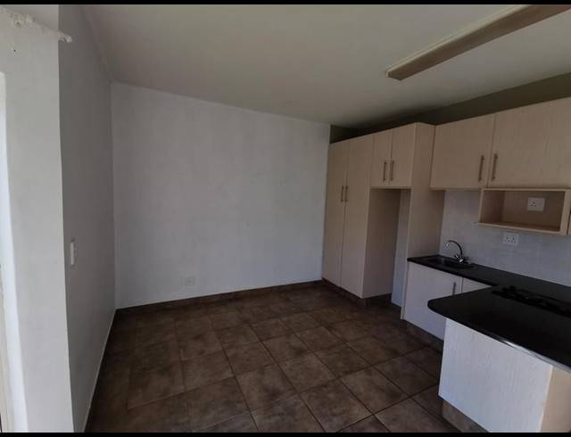 1 BEDROOM APARTMENT FOR SALE IN DASSIE RAND
